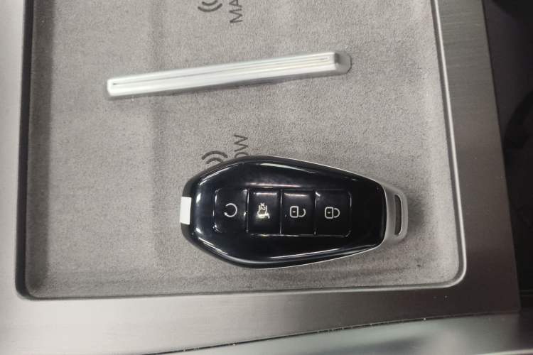 Used Denza N9 2025 Prestige Version
