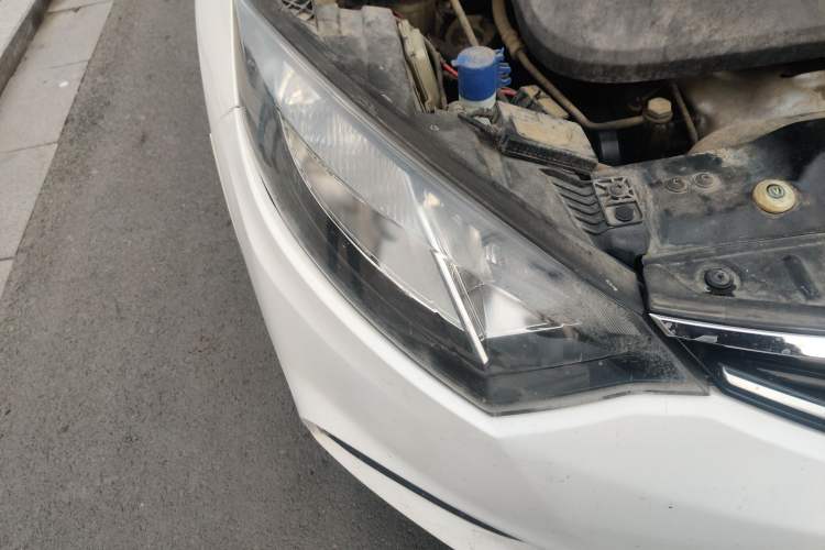 Used CHANGAN Eado 2015 1.6L Manual ZhiKu Model China V Standard
