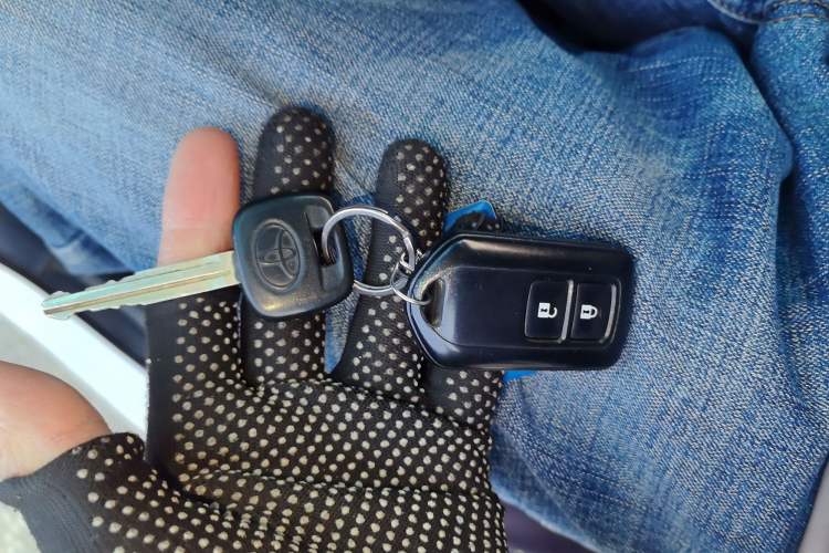 Used Toyota YARiS L Zhi Xiang 2017 1.5E CVT Dynamic Edition Vehicle Key