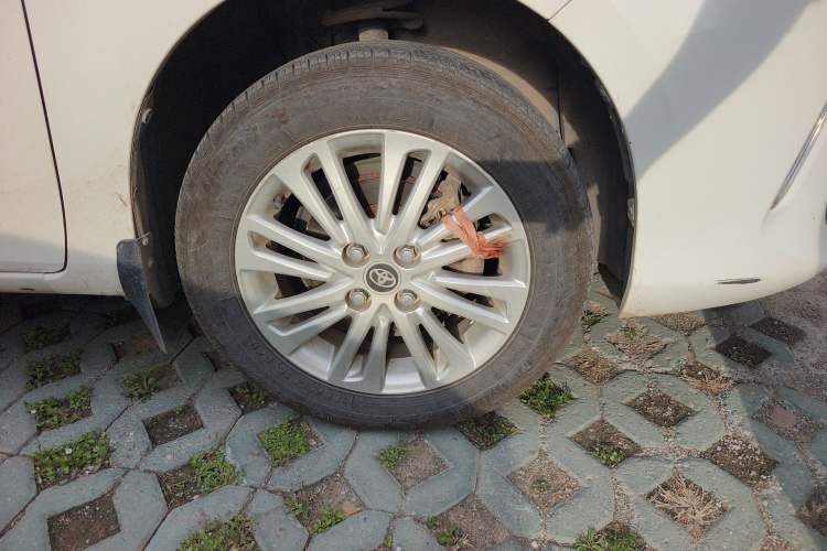 Used Toyota Vios 2017 1.5L CVT Innovation Edition Right Front Wheel Hub