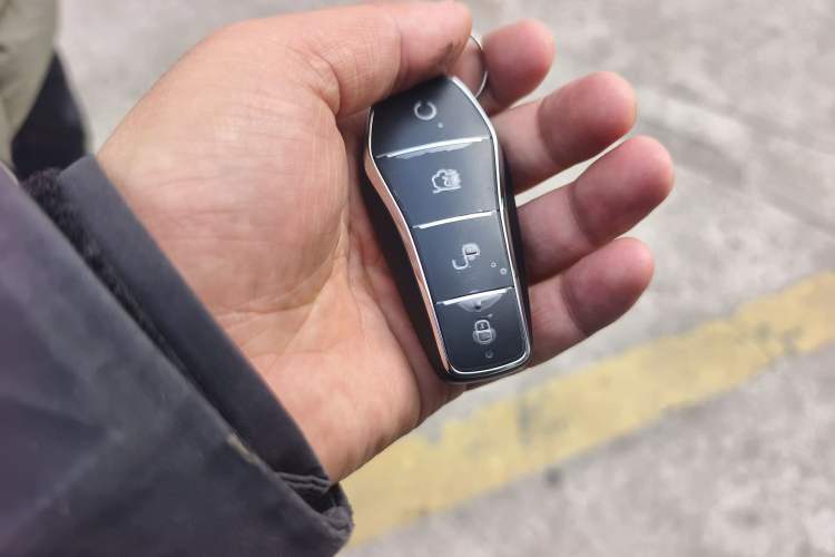 Used BYD Han L 2025 EV 701KM LiDAR Deluxe Edition