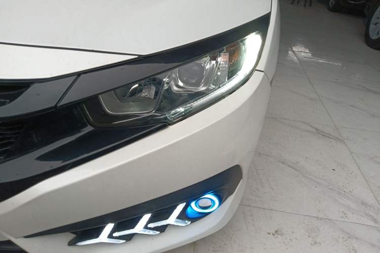 Used Honda Civic 2016 220TURBO CVT Luxury Edition Left Front Headlight