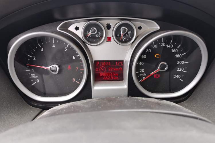 Used Ford Focus 2011 Hatchback 1.8L Automatic Fashion Edition Instrument Cluster