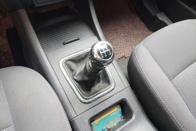 Used BAIC Senova X65 2015 2.0T manual Comfort trim level
