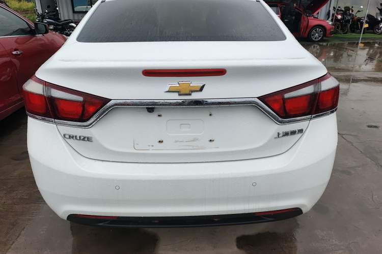 Used Chevrolet Cruze 2015 1.5L Automatic Luxury Edition Rear