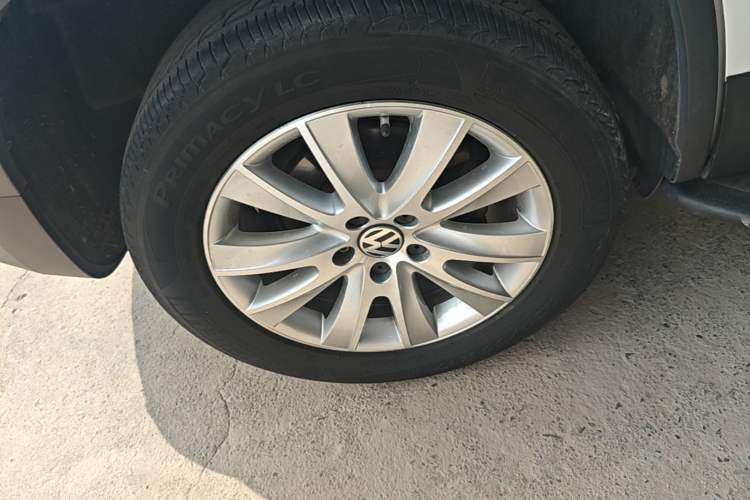 Used Volkswagen Tiguan 2015 1.8TSI Automatic Two-Wheel Drive Luxury Model