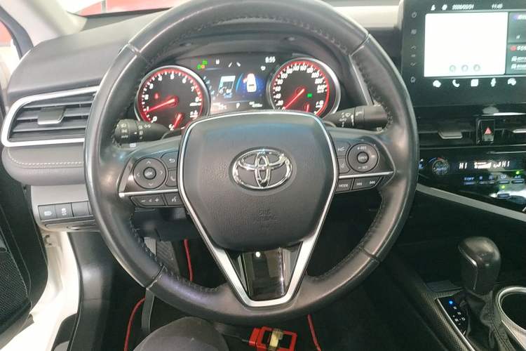 Used Toyota Camry 2021 2.0S FENGSHANG Edition
