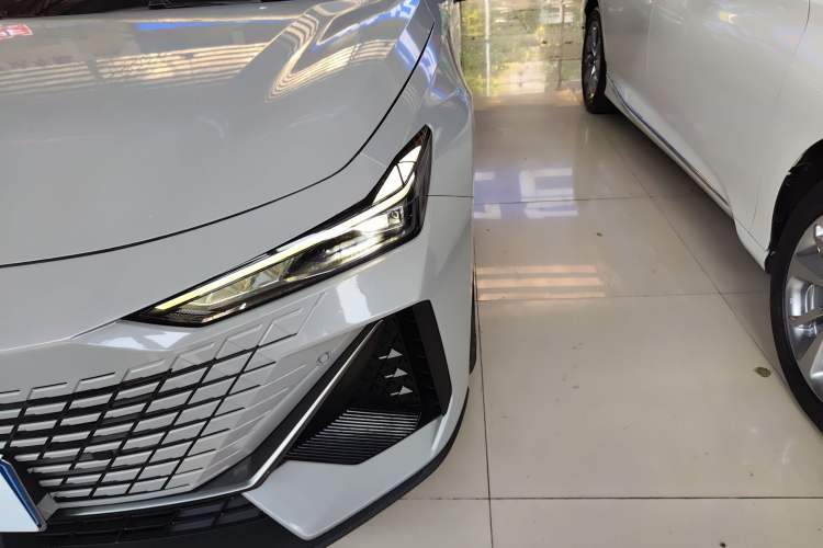 Used CHANGAN UNI-V 2022 1.5T Prestige Version Left Front Headlight