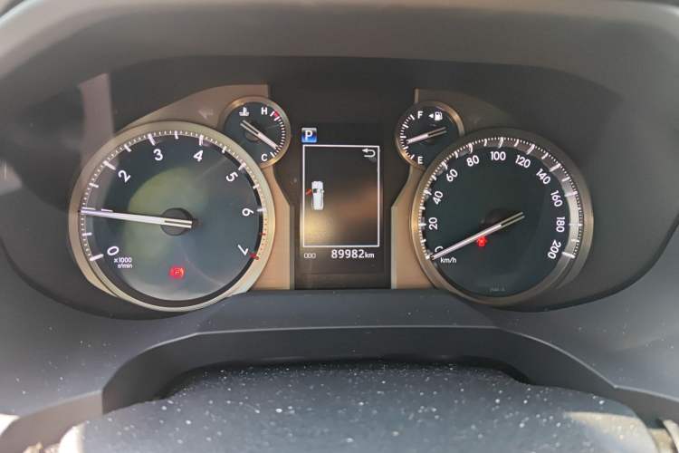 Used Toyota Prado 2018 3.5L Automatic TX-L Instrument Cluster