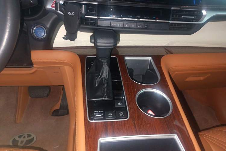 Used Toyota Sienna 2021 2.5L Hybrid Comfort Edition