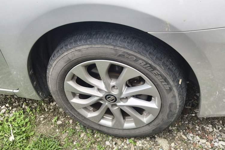 Used Nissan Sylphy 2016 1.6 XL CVT Luxury Edition Right Front Wheel Hub