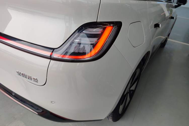 Used Baojun Cloud 2023 460 Pro Exterior 3