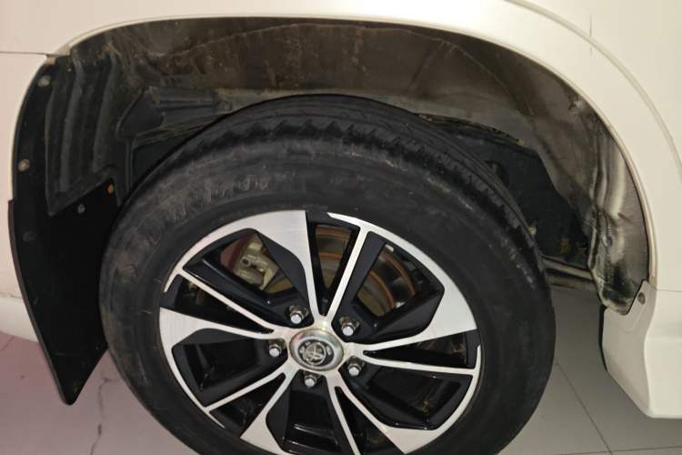 Used Toyota Land Cruiser 2019 4.0L GX-R GT Dual Fuel Sunroof Velvet Interior – Middle East Specification