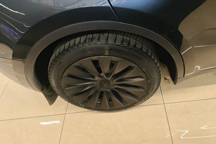 Used Tesla Model Y 2024 Rear-Wheel-Drive Version
