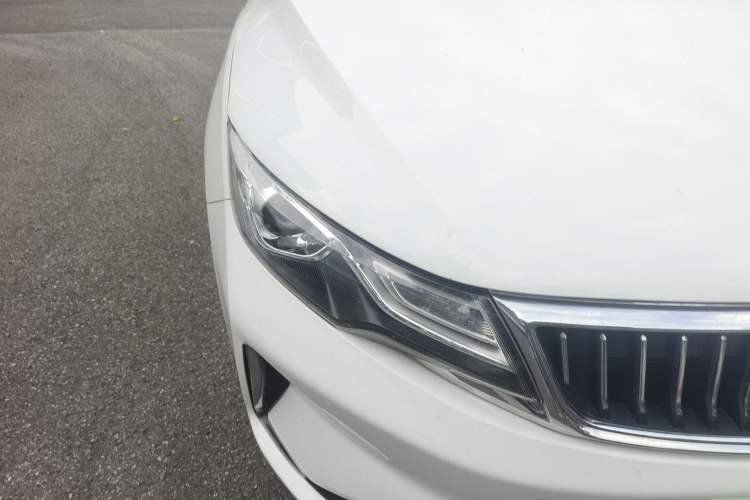 Used Geely Auto Emgrand GL 2021 UP 1.4T CVT Luxury Edition Right Front Headlight