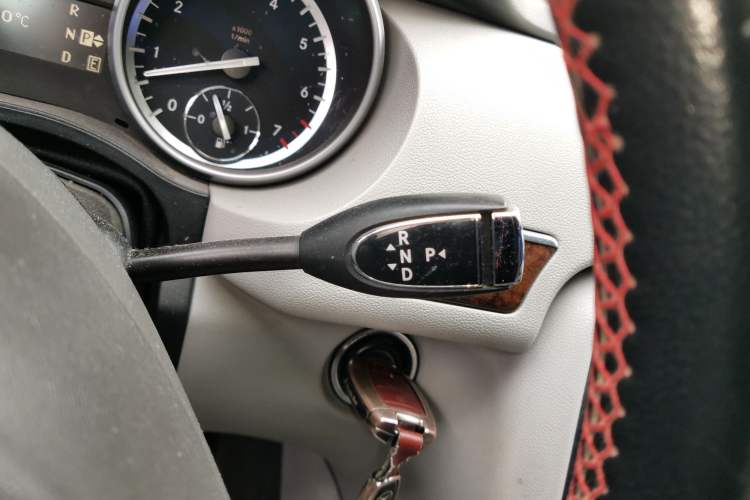 Used Mercedes-Benz R-Class 2011 R 300 L Business Model