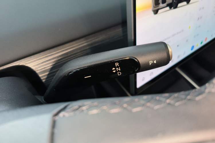 Used ONVO L60 2024 60 kWh Rear-Drive Version
