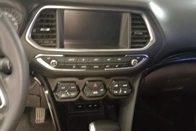 Used GAC Trumpchi GS4 2015 200T G-DCT Luxury Edition