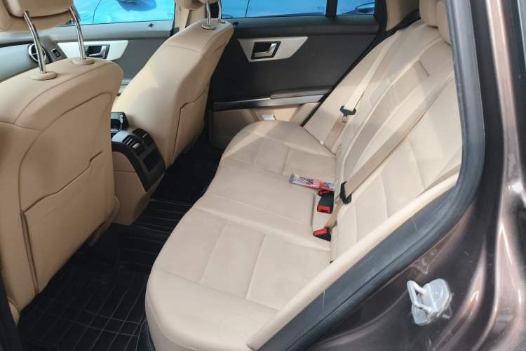 Used Mercedes-Benz GLK-Class 2015 GLK 300 4MATIC Fashion Edition Ultimate Version Left Rear Seat