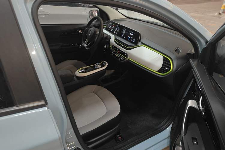 Used CHANGAN OSHAN Benni E-Star 2022 Qingxin Edition Colorful Model Lithium Iron Phosphate Right Front Seat