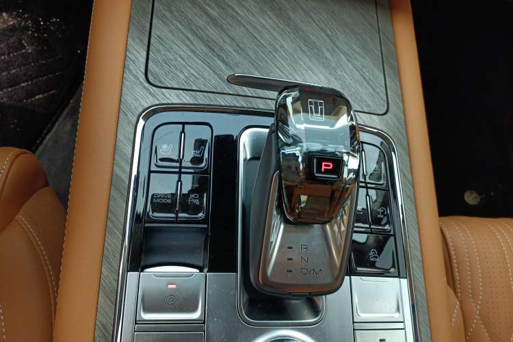 Used Tank 500 New Energy 2023 Hi4-T
