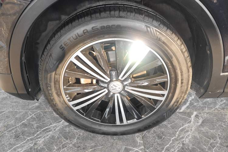 Used Volkswagen Tiguan L 2019 330TSI Automatic Two-Wheel Drive Panoramic Comfort Edition China V Standard