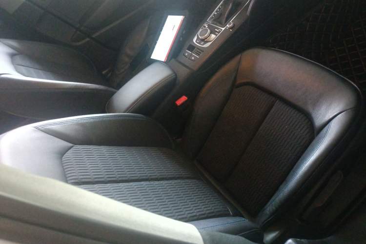 Used Audi A3 2020 Limousine 35 TFSI Fashion Edition China VI Emission Standard Right Front Seat