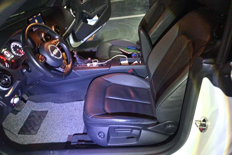 Used Audi A3 2015 Cabriolet 40 TFSI Left Front Seat