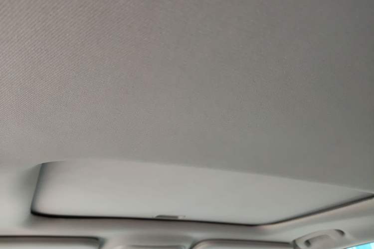 Used Jeep Grand Cherokee 2011 Revised Version 3.6L Comfort Edition
