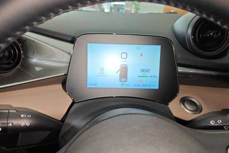 Used BYD Dolphin 2023 420 km Free Version
