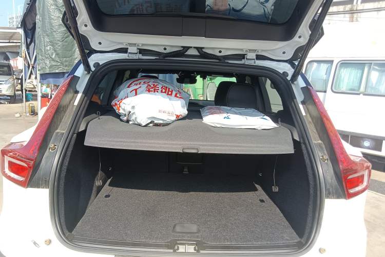 Used Volvo XC40 New Energy 2021 P8 Pure Electric All-Wheel Drive Smart Luxury Sport Edition
