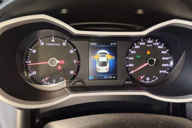 Used Geely Auto Emgrand GL 2017 1.8L Manual Elite Model Instrument Cluster