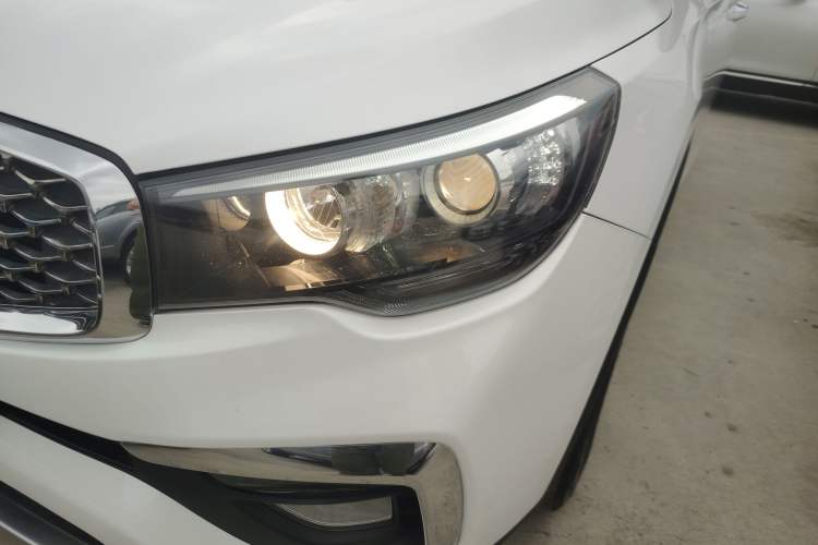Used Kia KX7 2017 2.0T Automatic Two-Wheel Drive GLS 7-Seater Left Front Headlight
