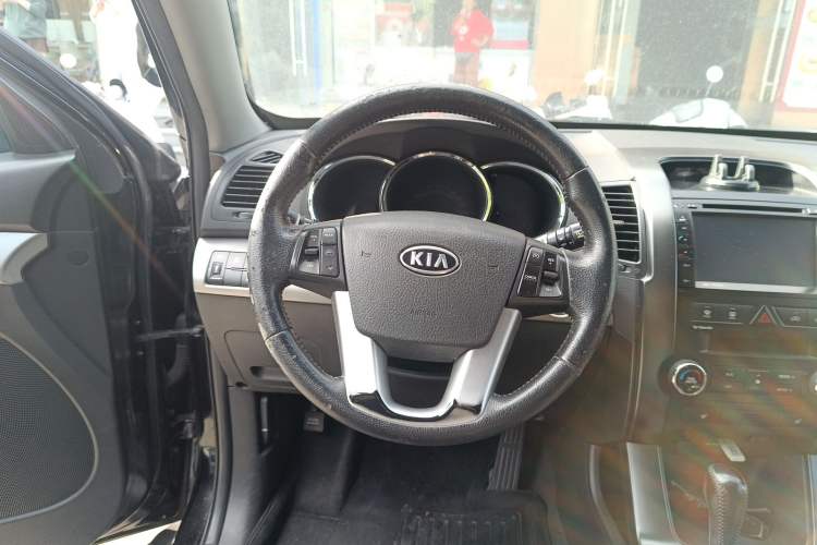Used Kia Sorento 2012 2.4L Gasoline Luxury Edition