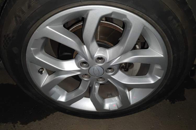 Used Land Rover Discovery Sport 2018 240 PS HSE Version
