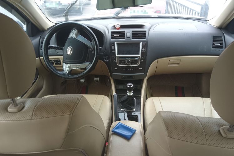 Used BYD G6 2013 1.5TI Manual Luxury Model