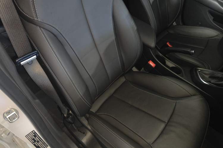 Used Buick GT 2019 15T Dual-Clutch Connected Elite Model China VI Right Front Seat