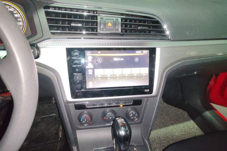 Used Volkswagen Lamando 2021 230TSI DSG Fashion Edition
