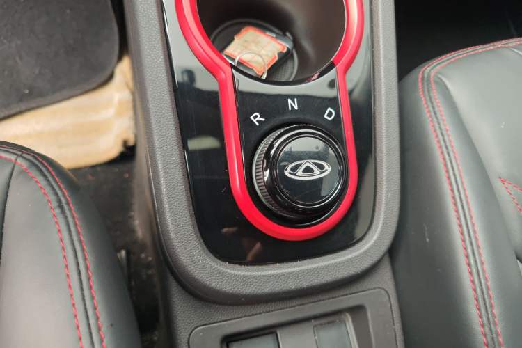 Used Chery New Energy Little Ant 2022 Restyled Version Sweet Pink Edition Low-Sugar Version Lithium Iron Phosphate Battery 30.7 kWh 30 kW 301 km