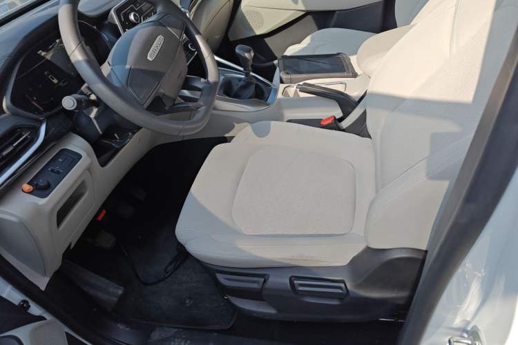 Used SAIC MAXUS G50 2023 1.5T Manual Comfort A