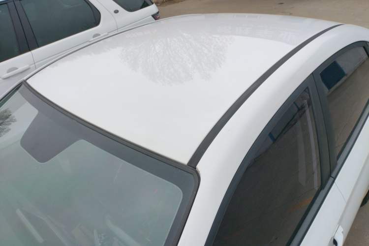 Used Hyundai Celesta 2018 1.6L Automatic GL Enjoyment Edition China VI compliant Roof