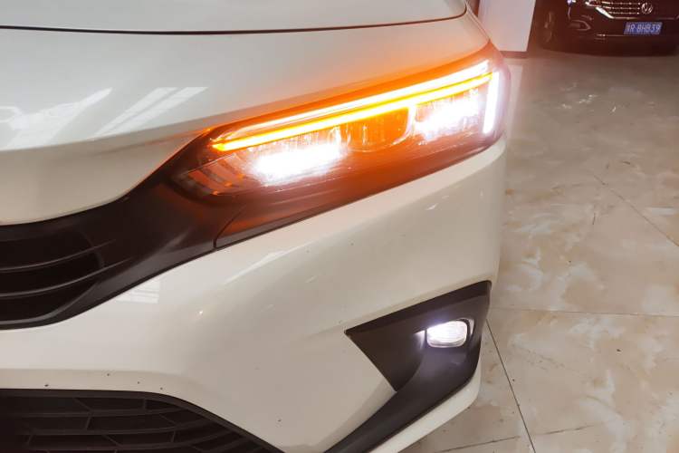 Used Honda Civic 2023 240TURBO CVT Dynamic · Center Stage Special Edition
