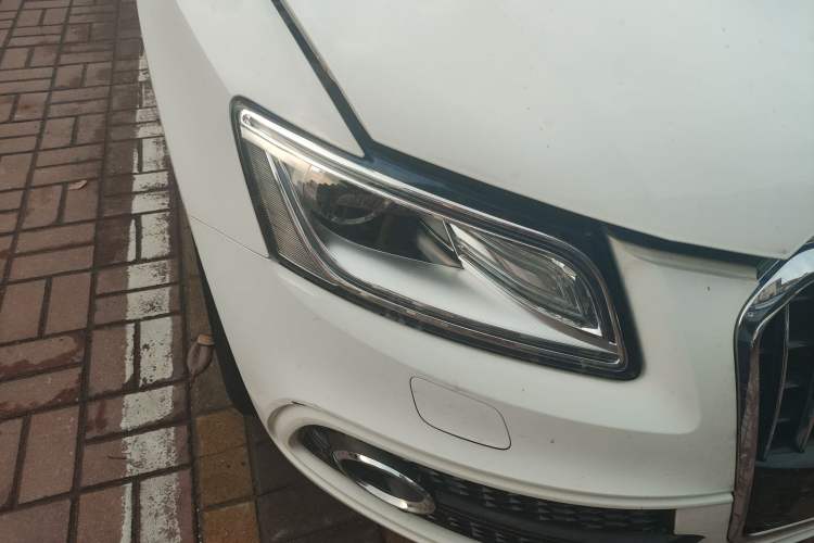 Used Audi Q5 2018 Collector's Edition 40 TFSI Technology Model
