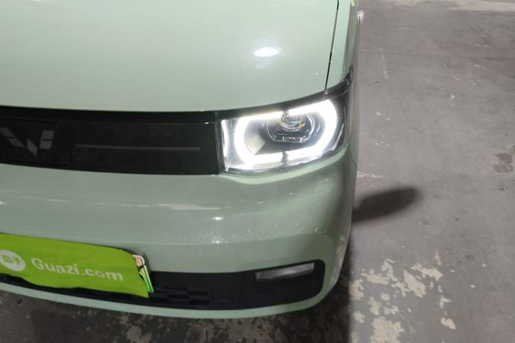 Used Wuling Hongguang MINIEV 2022 Macaron Premium Model – Lithium Iron Phosphate Left Front Headlight