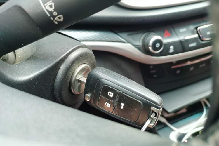 Used Buick GT 2019 18T Automatic Connected Elite Model China VI Standard Vehicle Key