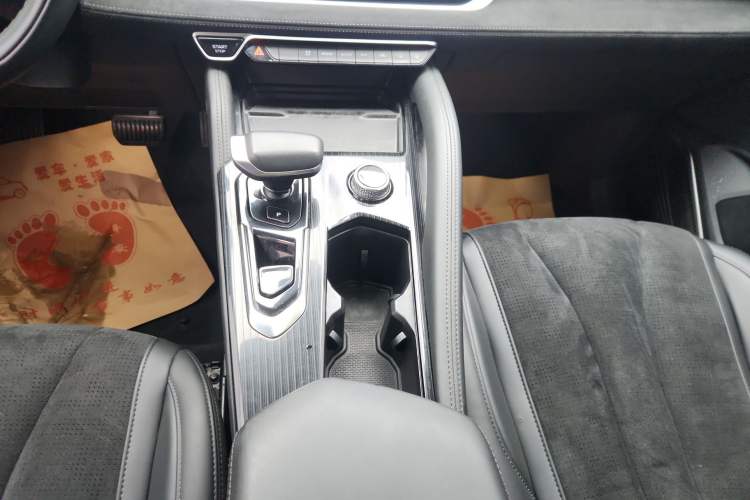 Used Geely Auto Monjaro L 2022 1.5T Thunder Hi·F Plug-in Hybrid Super Rui Gear Lever