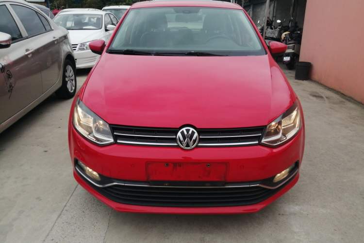 Used Volkswagen Polo 2014 1.6L Automatic Luxury Edition
