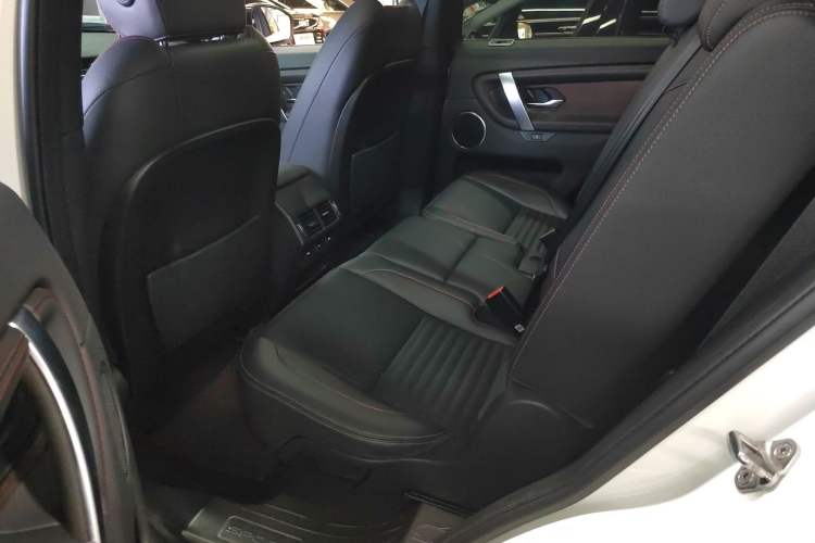 Used Land Rover Discovery Sport 2020 249 PS R-Dynamic Performance Tech Edition 7 Seats Left Rear Seat