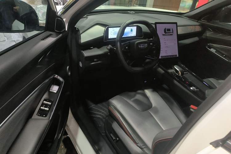 Used Geely Auto Emgrand X7 Sport 2023 Boyue COOL 1.5TD Smart Model Driver Seat