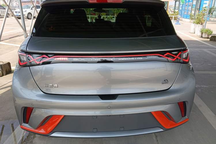 Used BYD Dolphin 2021 405 km Fashion Edition